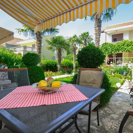 Botanica-2 * Vodice